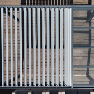 Pergola-s-prosvetlovacim-pasem